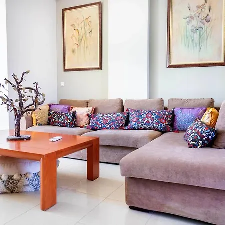 Lux House In A Private Area